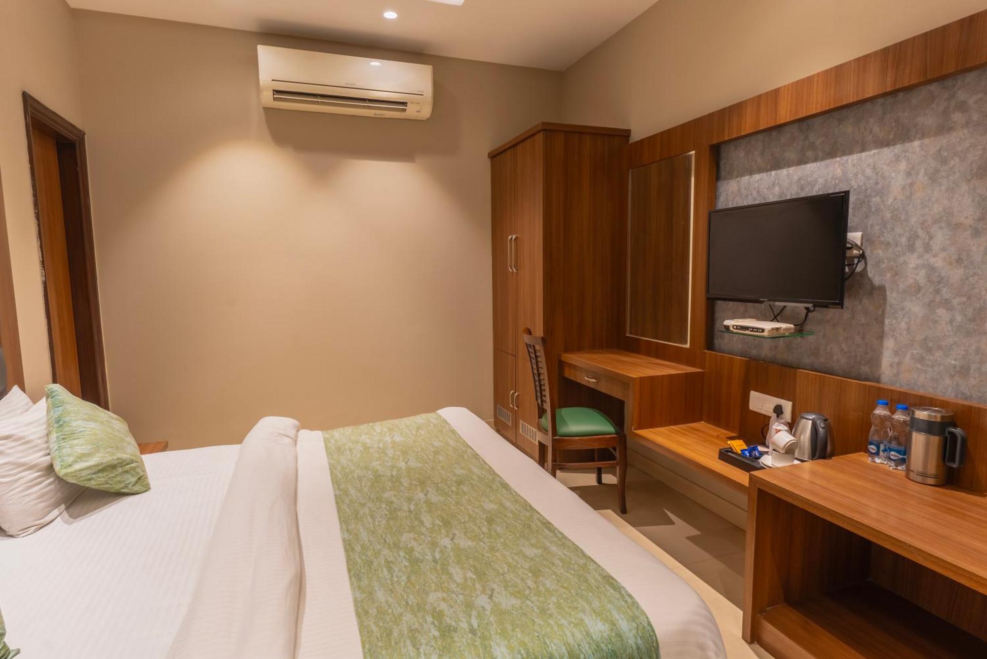 Hotel Amritsar International 2 Min Walk From Amritsar Bus Stand מראה חיצוני תמונה