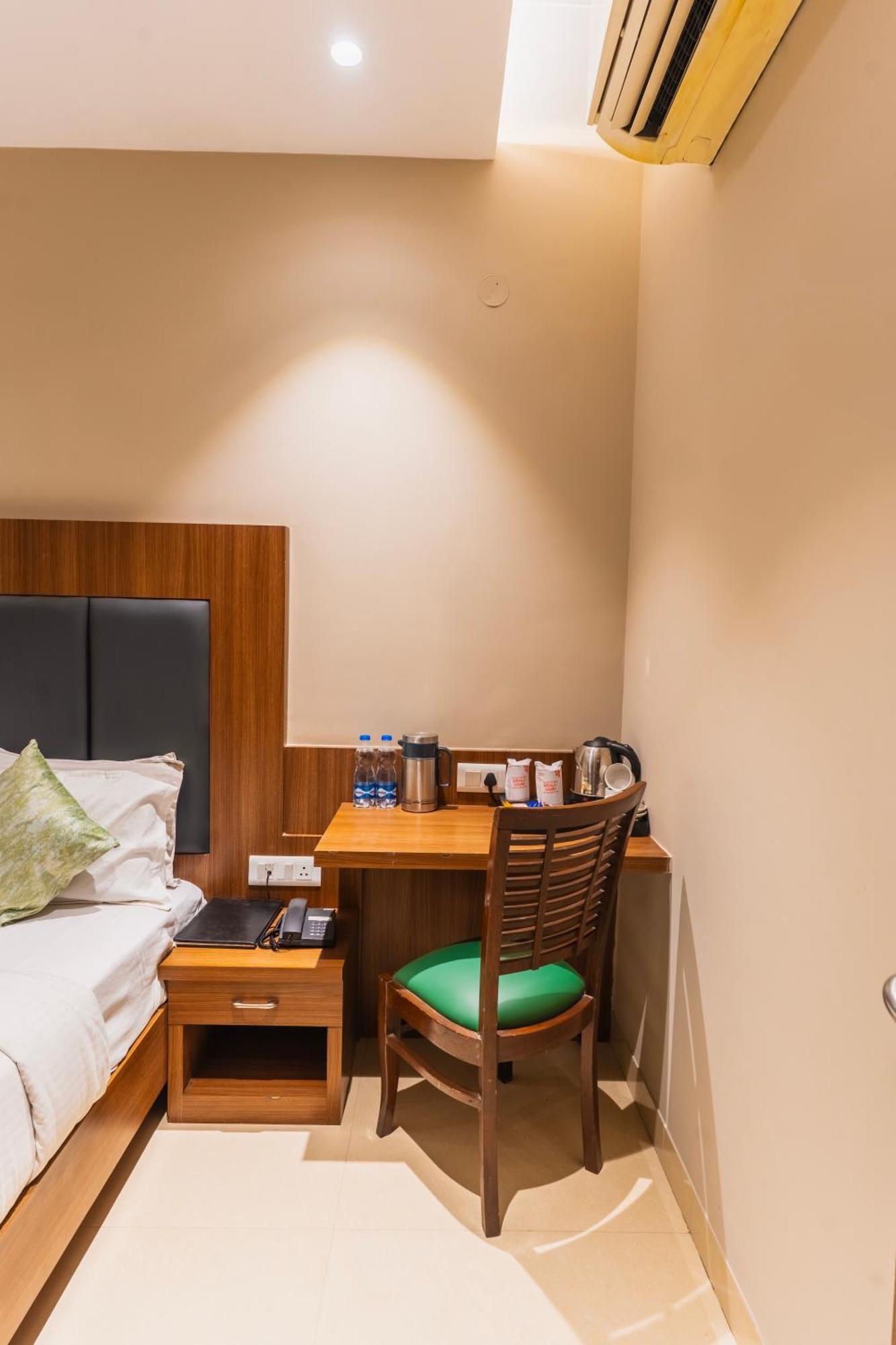 Hotel Amritsar International 2 Min Walk From Amritsar Bus Stand מראה חיצוני תמונה