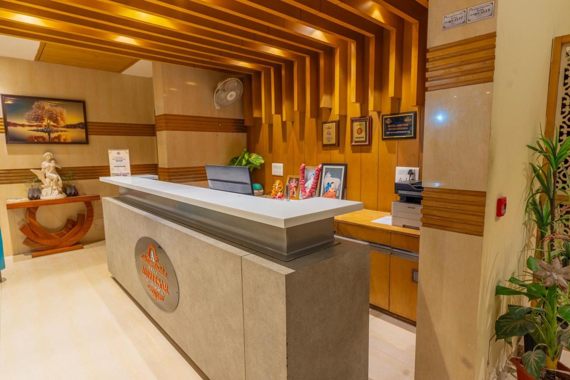 Hotel Amritsar International 2 Min Walk From Amritsar Bus Stand מראה חיצוני תמונה