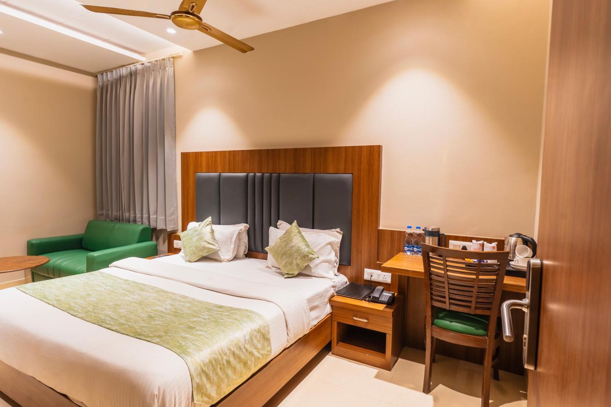 Hotel Amritsar International 2 Min Walk From Amritsar Bus Stand מראה חיצוני תמונה