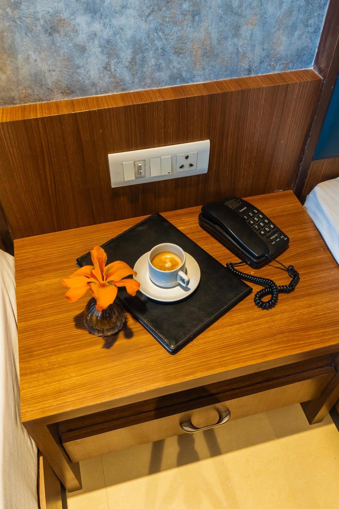 Hotel Amritsar International 2 Min Walk From Amritsar Bus Stand מראה חיצוני תמונה