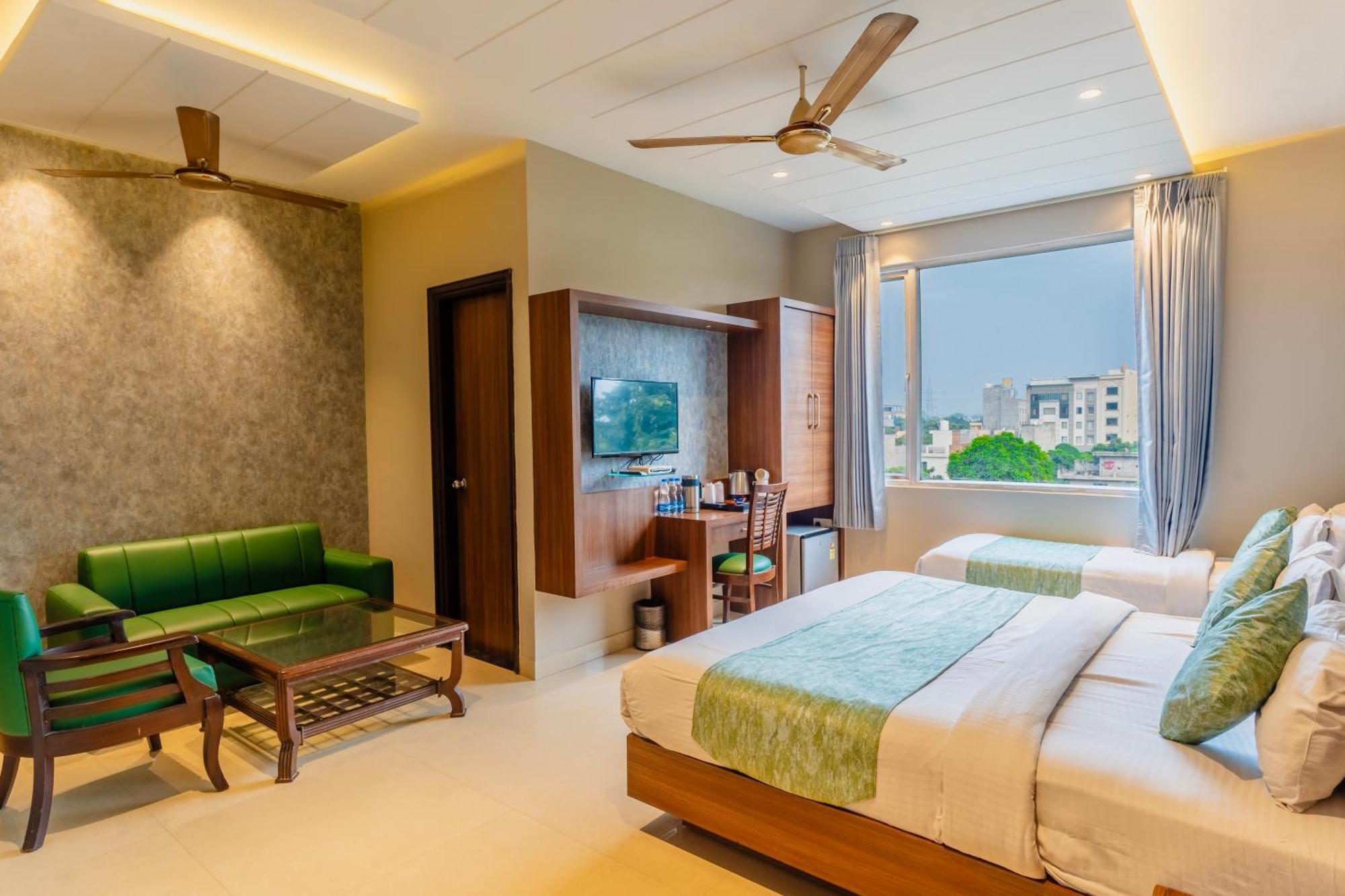 Hotel Amritsar International 2 Min Walk From Amritsar Bus Stand מראה חיצוני תמונה